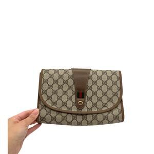 KT034: Gucci GG Supreme Web Sherry Line clutch*COA